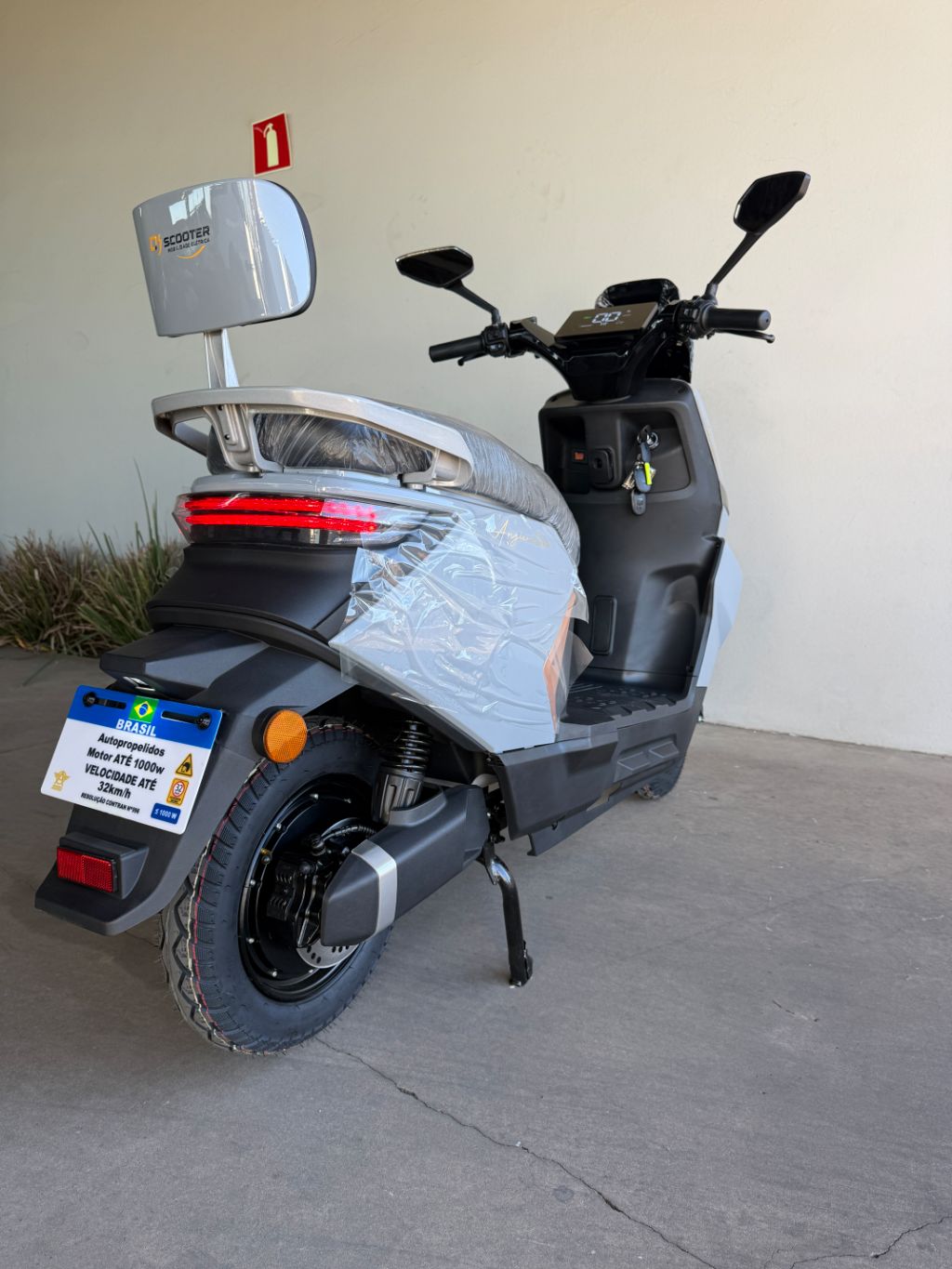 AG28 m7 é uma scooter elétrica autopropelida de 1000W — foto 5