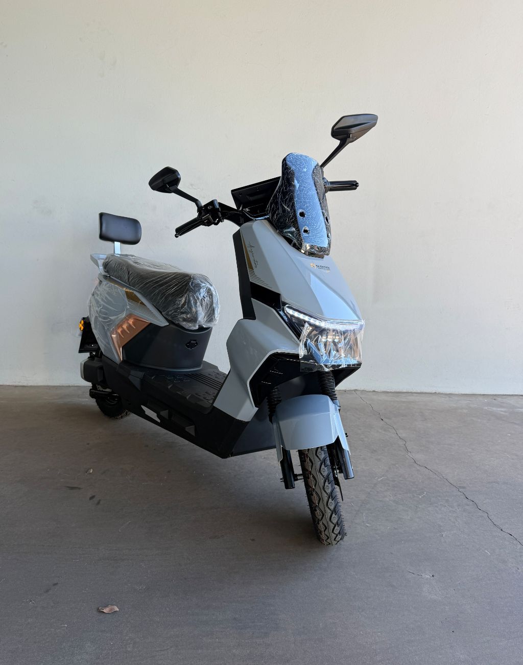 AG28 m7 é uma scooter elétrica autopropelida de 1000W — foto 1