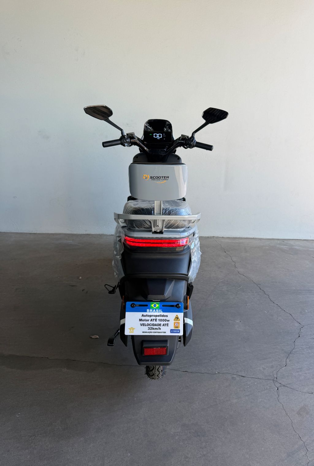 AG28 m7 é uma scooter elétrica autopropelida de 1000W — foto 3