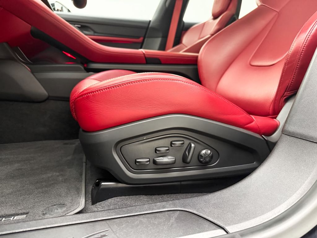 Taycan 4 Cross Turismo (Elétrico) — foto 13