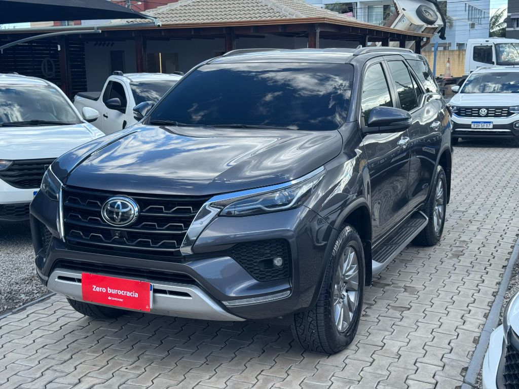 Hilux SW4 SRX 4x4 2.8 TDI 16V Dies. Aut. — foto 1