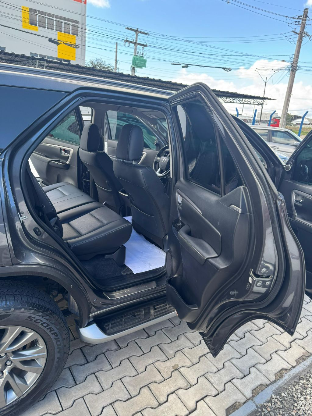 Hilux SW4 SRX 4x4 2.8 TDI 16V Dies. Aut. — foto 14