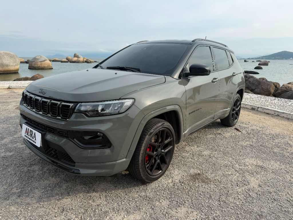 COMPASS Black Hurricane 2.0 4x4 TB Aut. — foto 1