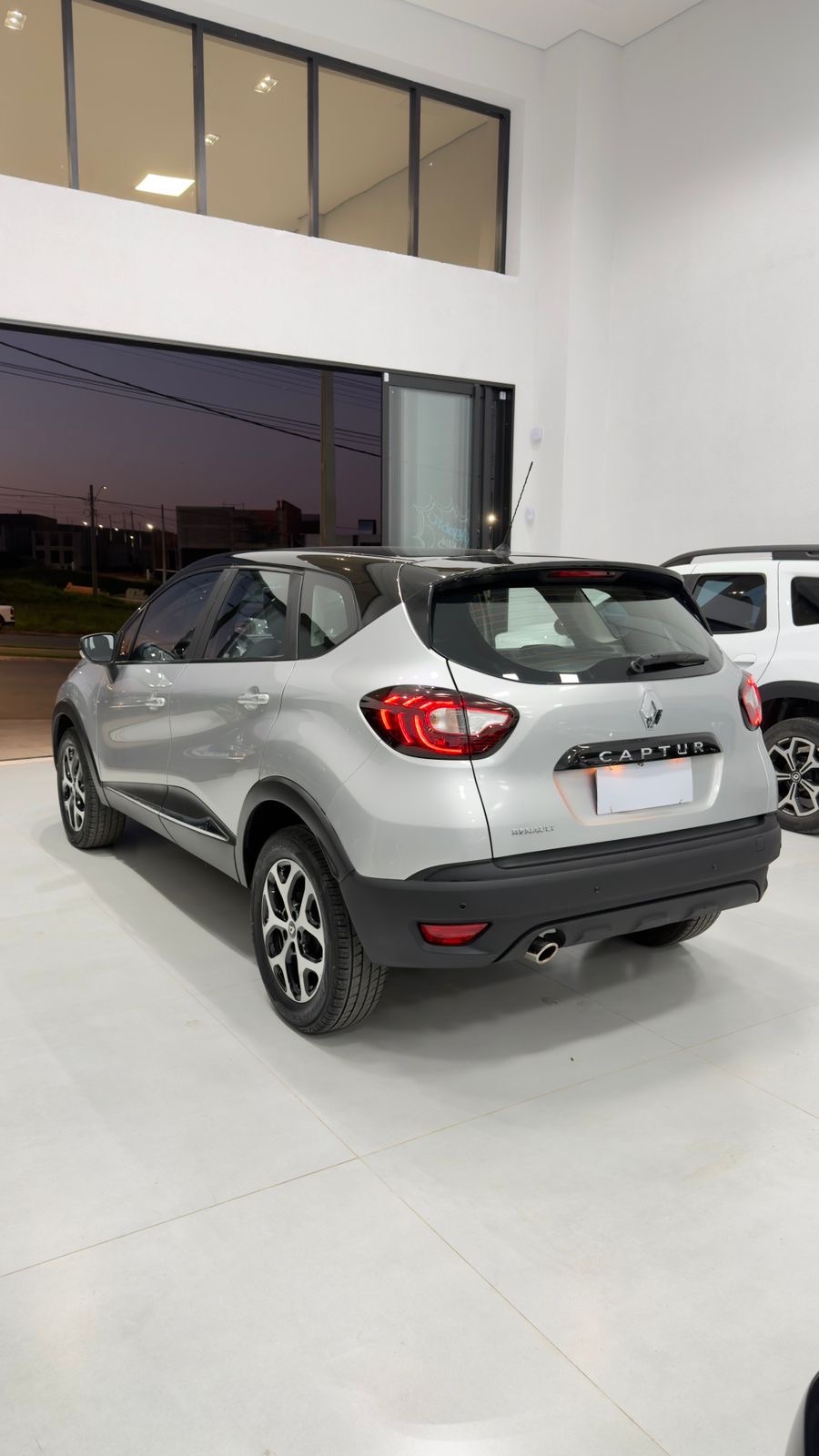 CAPTUR Life 1.6 16V Flex 5p Aut. — foto 4