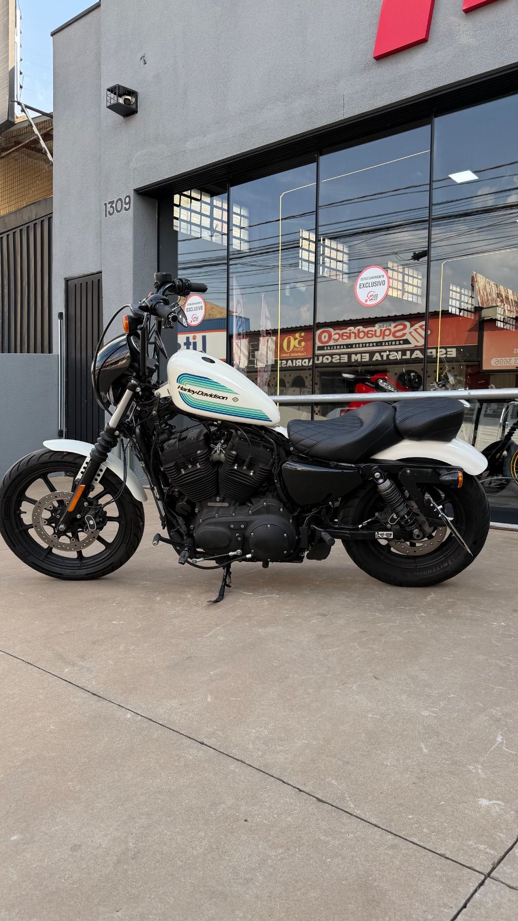 XL 1200NS SPORTSTER IRON — foto 5