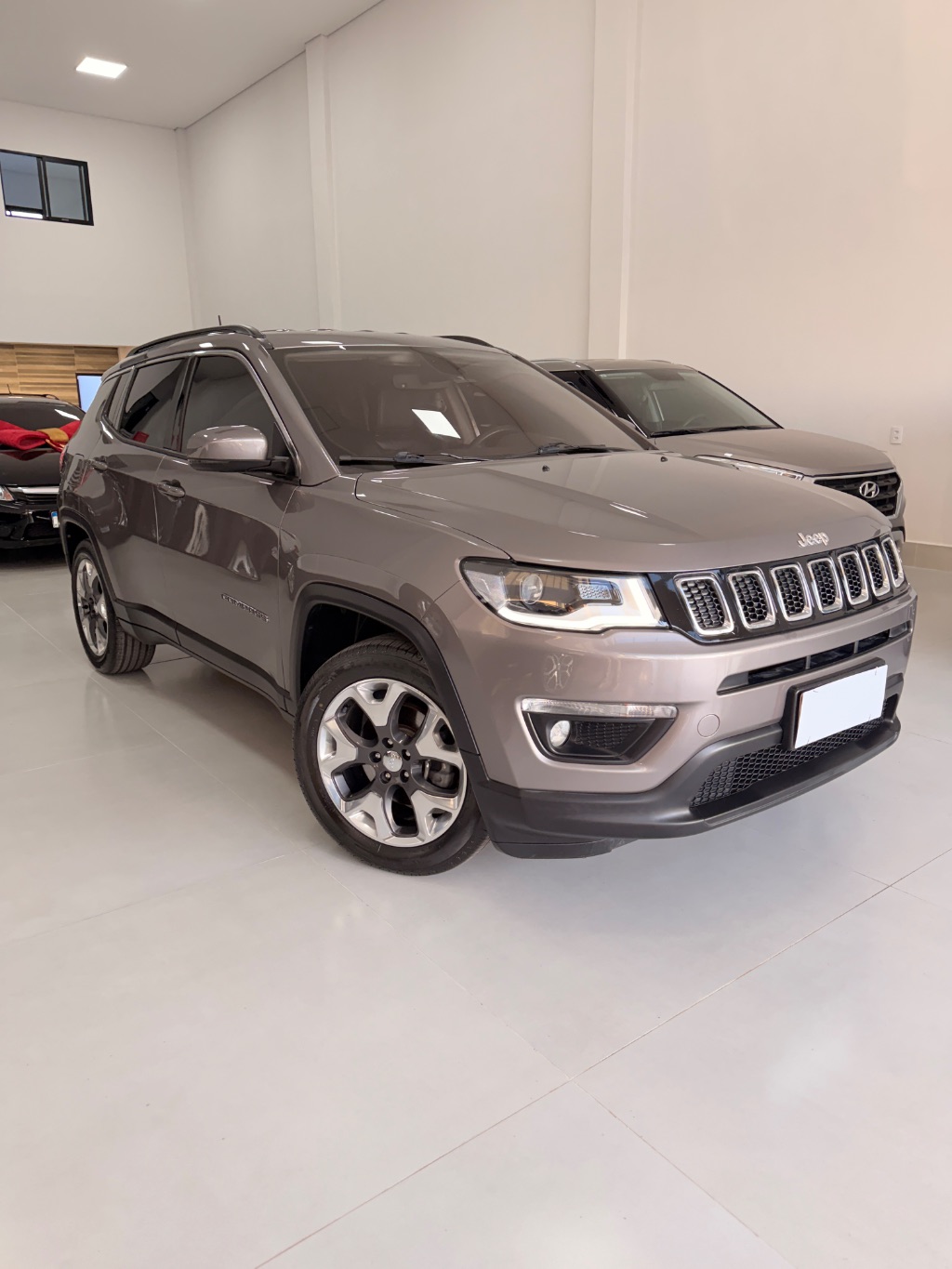 COMPASS LONGITUDE 2.0 4x2 Flex 16V Aut. — foto 2
