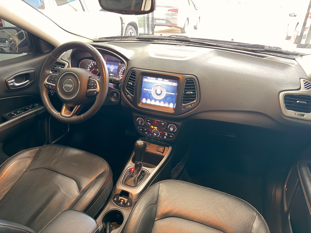COMPASS LONGITUDE 2.0 4x2 Flex 16V Aut. — foto 9
