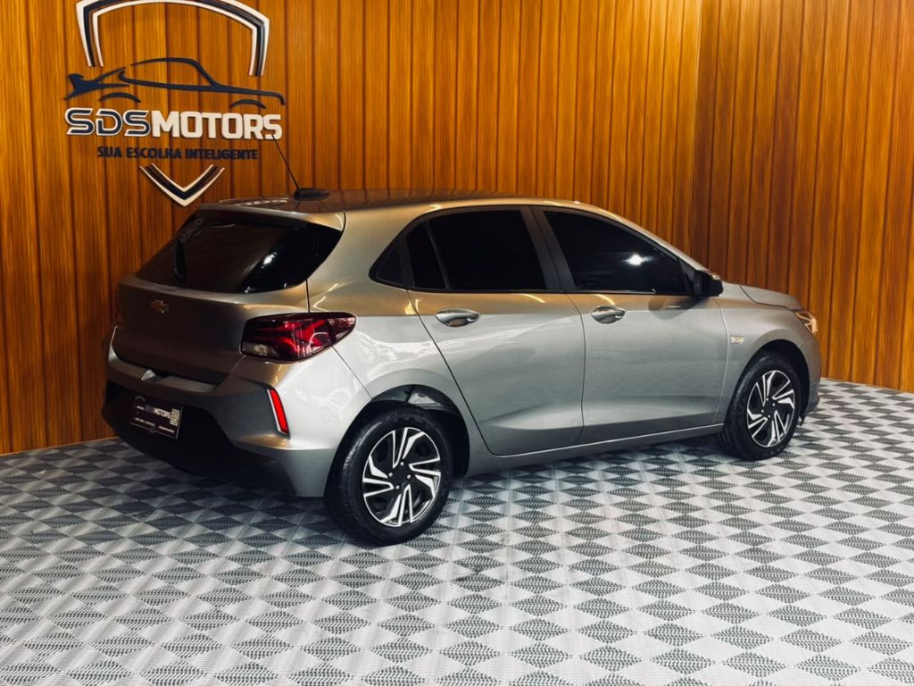 ONIX HATCH LT 1.0 12V Flex 5p Mec. — foto 3