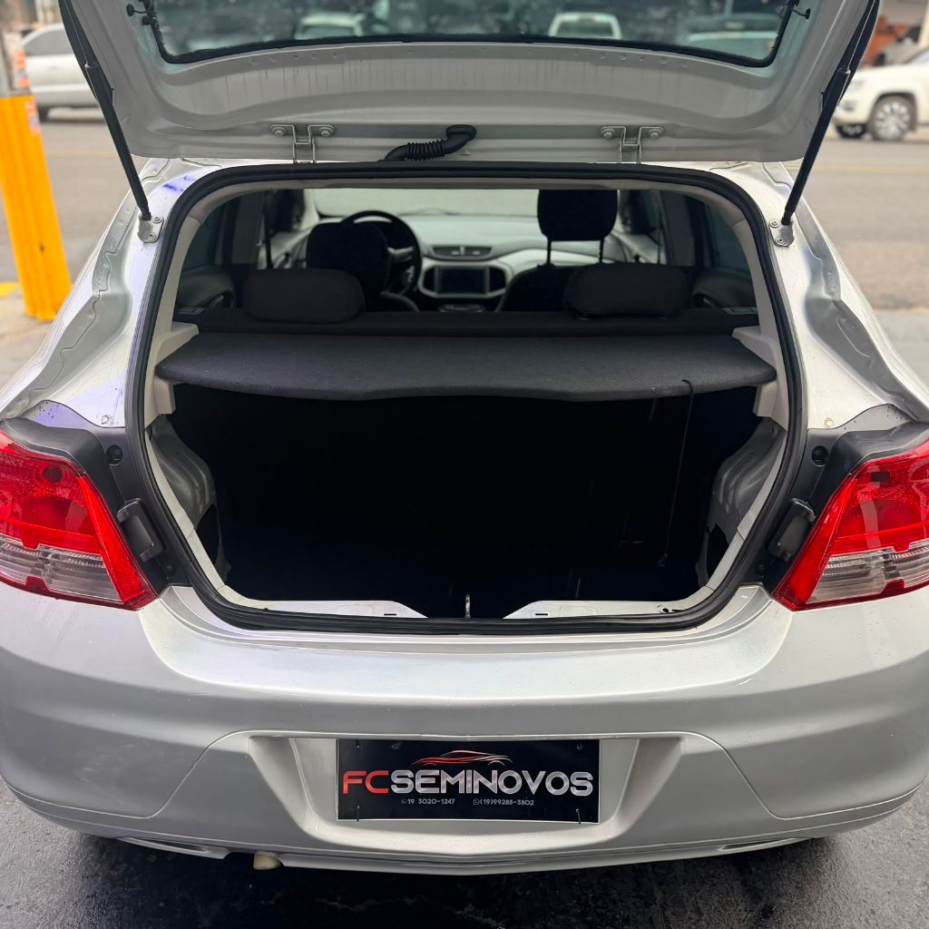 ONIX HATCH Joy 1.0 8V Flex 5p Mec. — foto 8