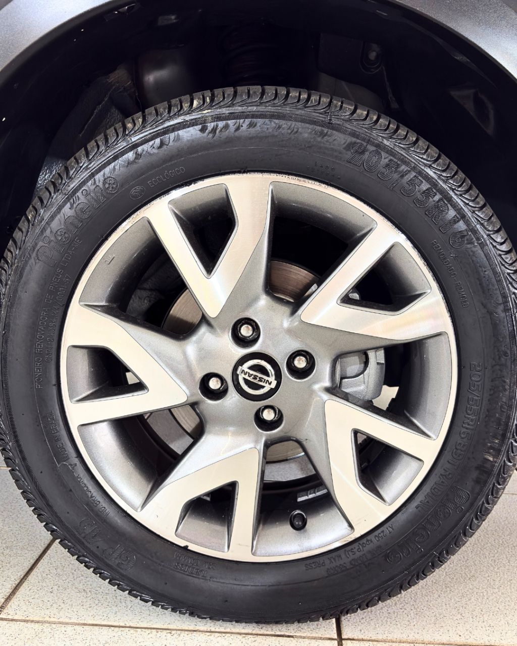 KICKS Sense 1.6 16V Flex Aut. — foto 9