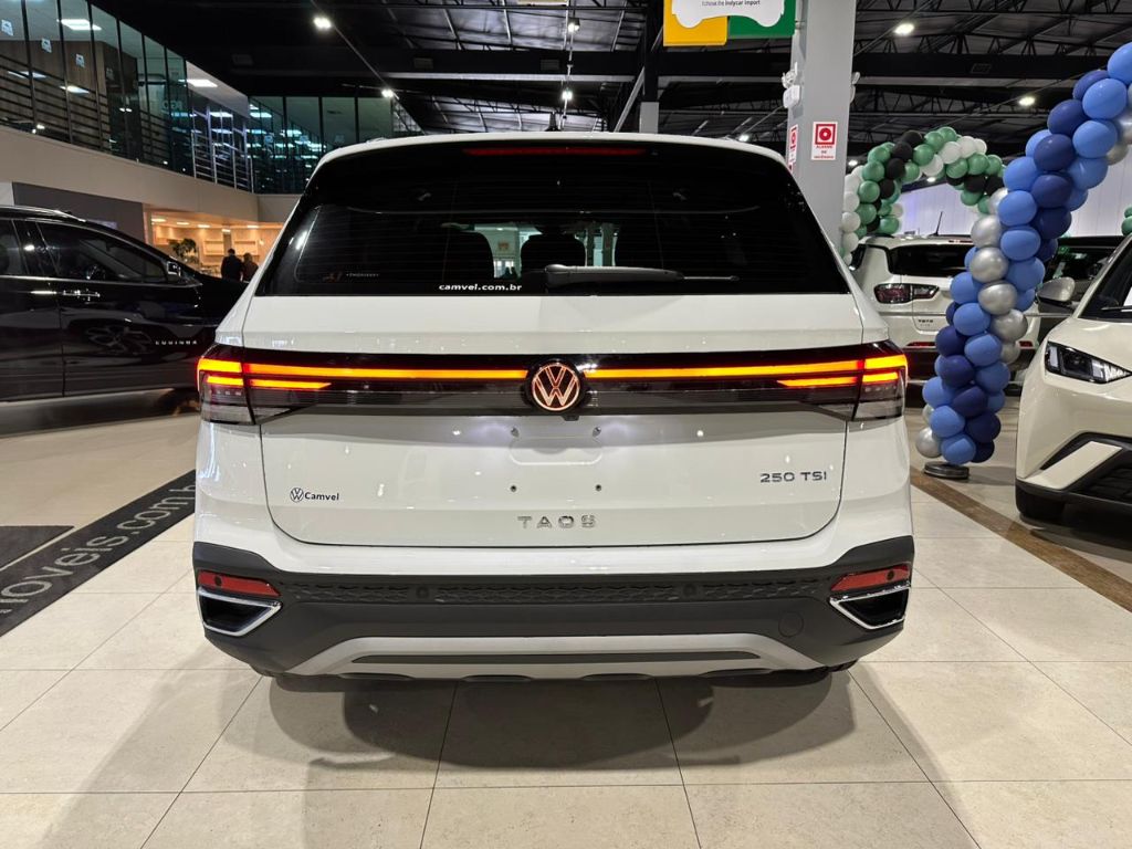 TAOS Highline 1.4 250 TSI Flex Aut. — foto 5