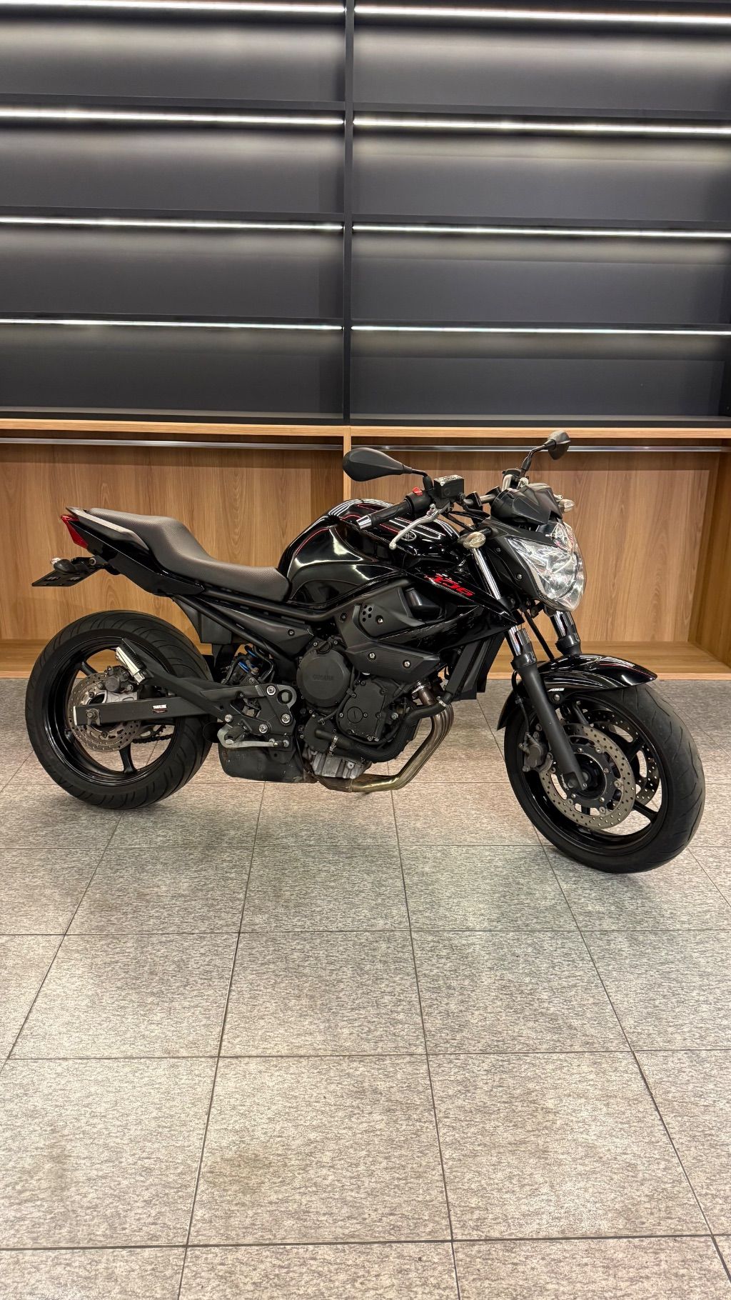 XJ6 N/ABS — foto 1