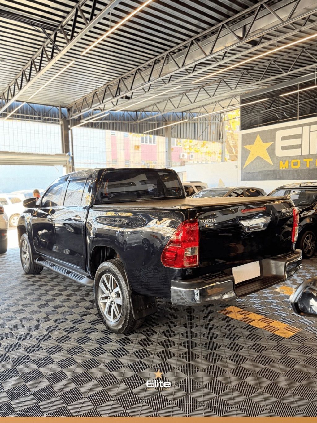 Hilux CD SRX 4x4 2.8 TDI 16V Diesel Aut. — foto 8