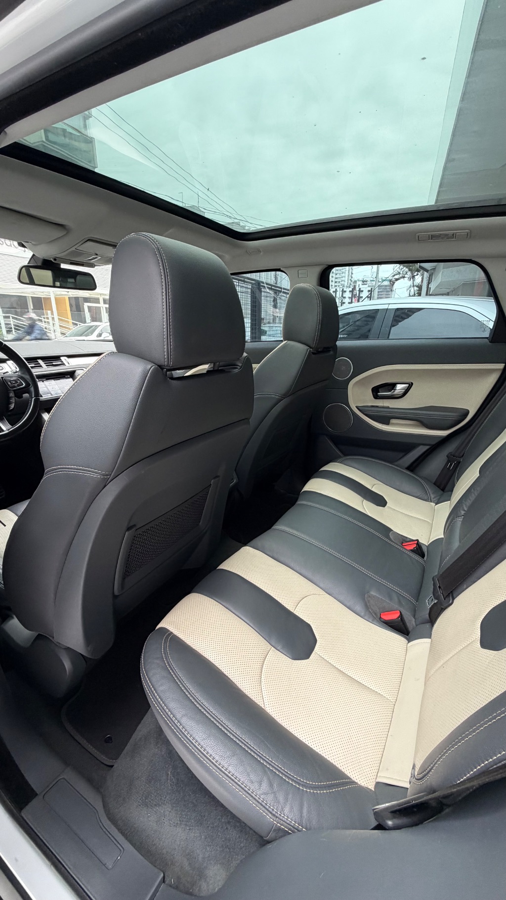 Range R.EVOQUE Dynamic 2.0 Aut 5p — foto 7