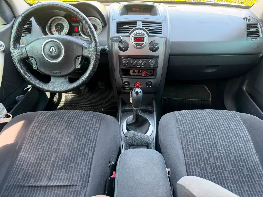 Megane Grand Tour Dynam. Hi-Flex 1.6 16V — foto 8