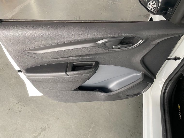ONIX HATCH Joy 1.0 8V Flex 5p Mec. — foto 15