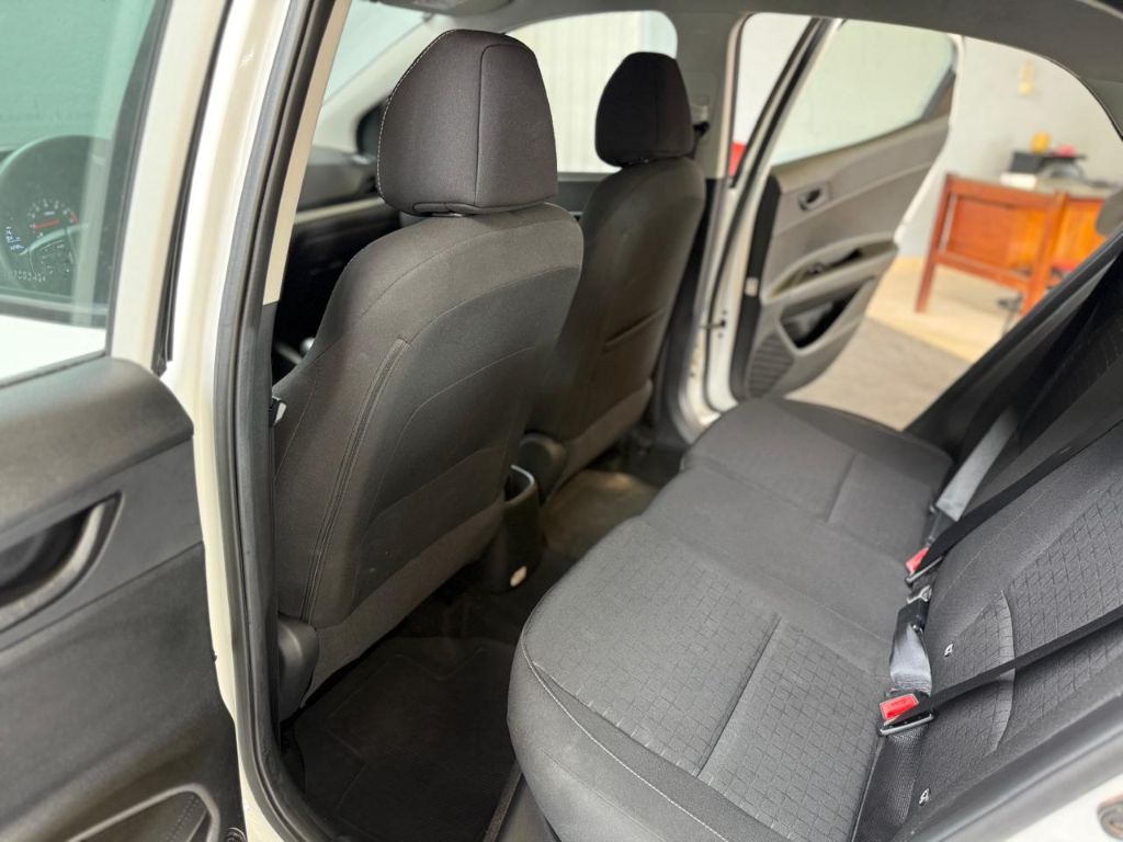 HB20 Comfort Plus 1.0 Flex 12V Mec. — foto 7