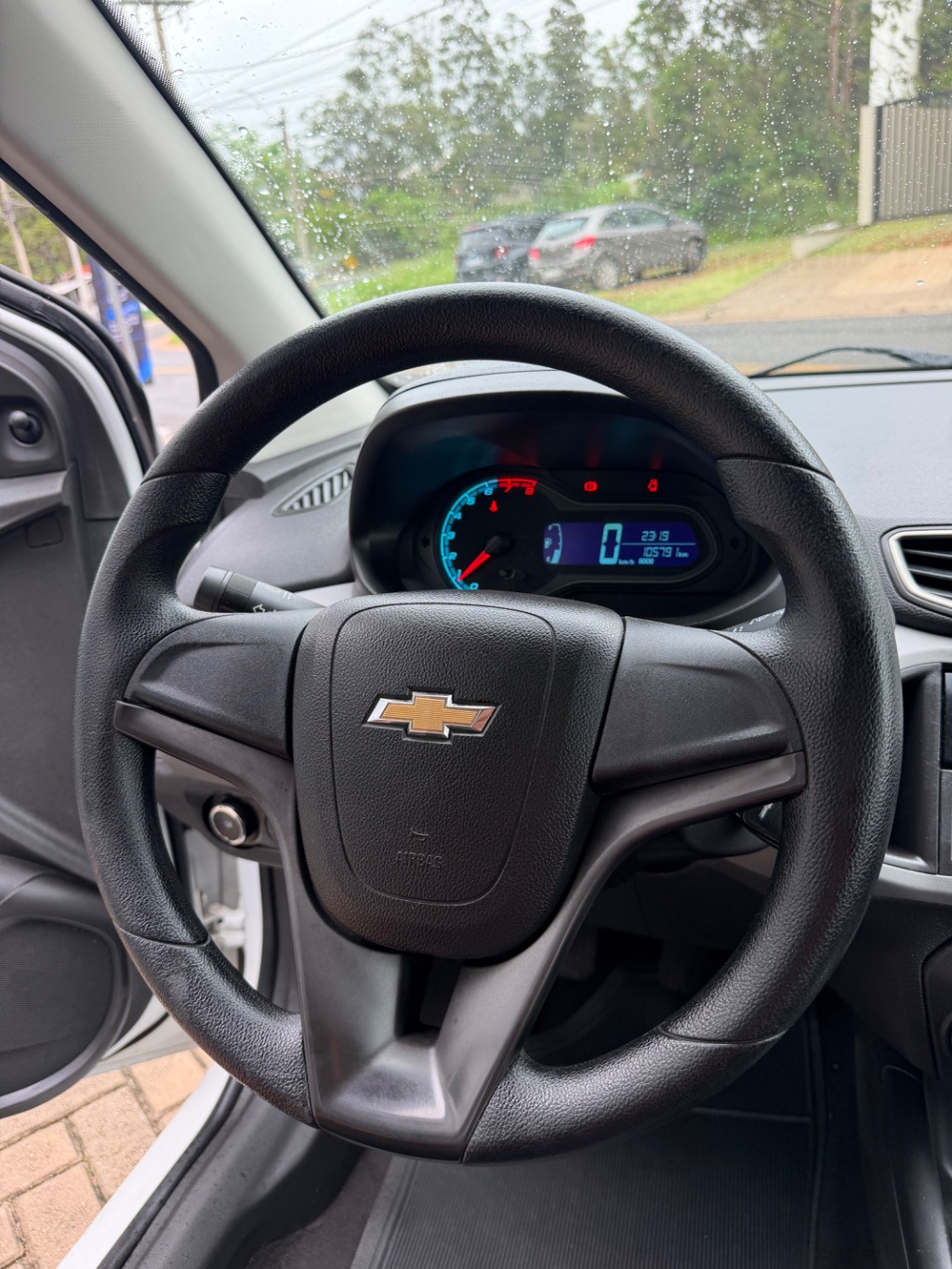 ONIX HATCH LT 1.0 8V FlexPower 5p Mec. — foto 5