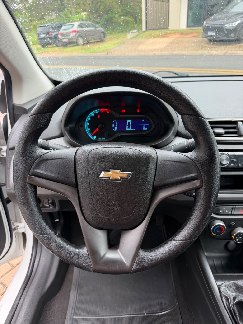 ONIX HATCH LT 1.0 8V FlexPower 5p Mec. — foto 6