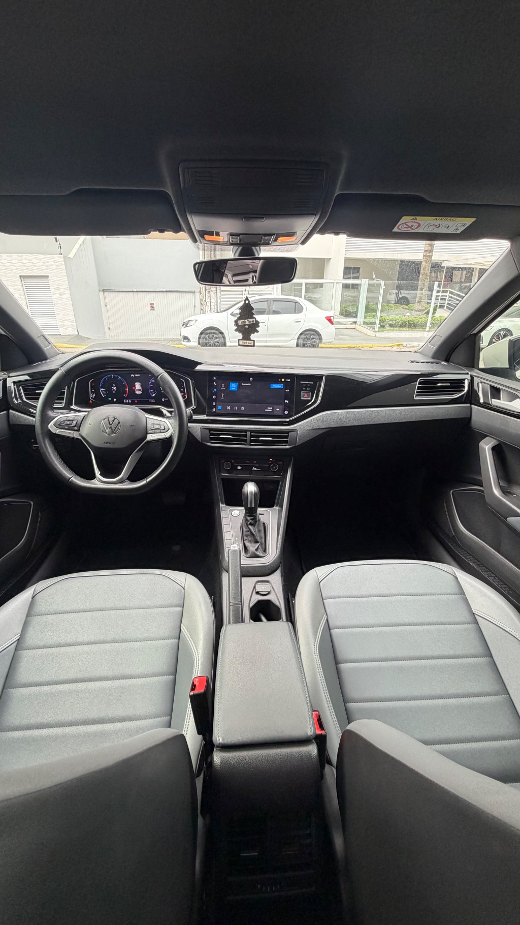 Nivus Highline 1.0 200 TSI Flex Aut. — foto 9