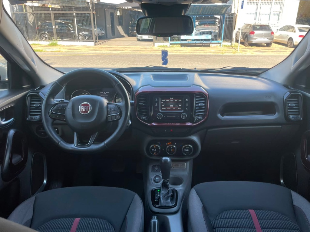 Toro Freedom 1.8 16V Flex Aut. — foto 5