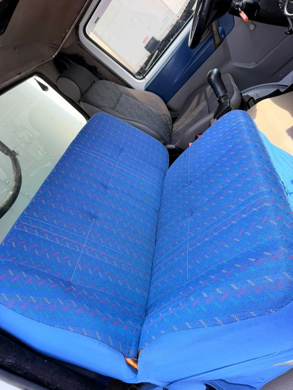 9-150 E Delivery 2p (diesel) — foto 12