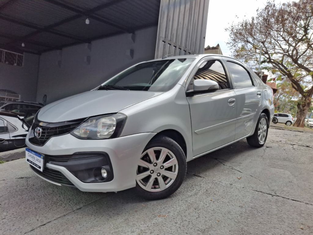 ETIOS X Plus Sedan 1.5 Flex automático. — foto 1