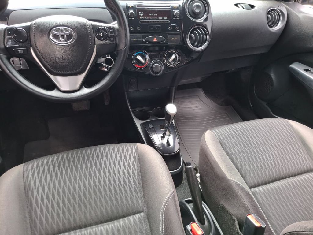 ETIOS X Plus Sedan 1.5 Flex automático. — foto 8