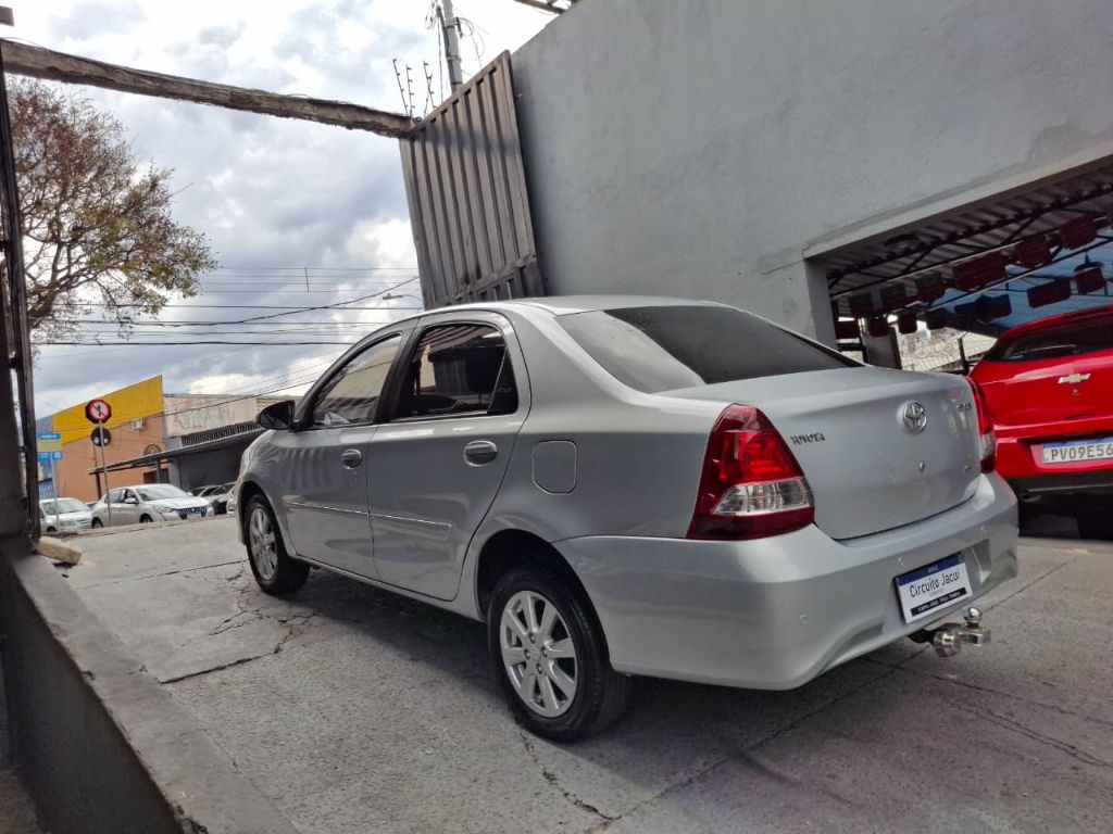 ETIOS X Plus Sedan 1.5 Flex automático. — foto 13