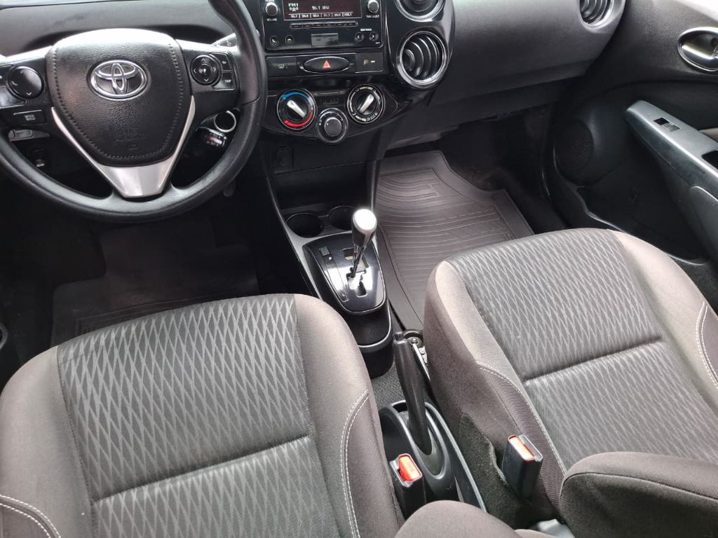 ETIOS X Plus Sedan 1.5 Flex automático. — foto 7
