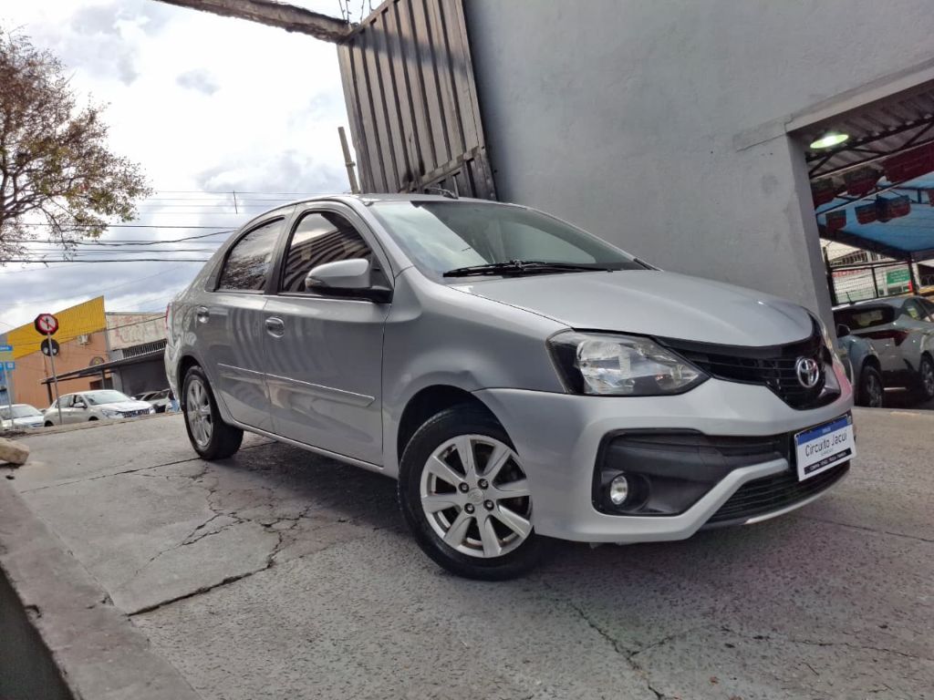ETIOS X Plus Sedan 1.5 Flex automático. — foto 3