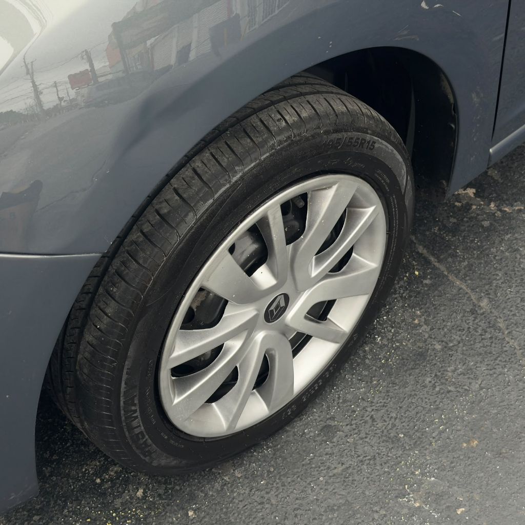 LOGAN Expression Hi-Flex 1.6 8V 4p — foto 9