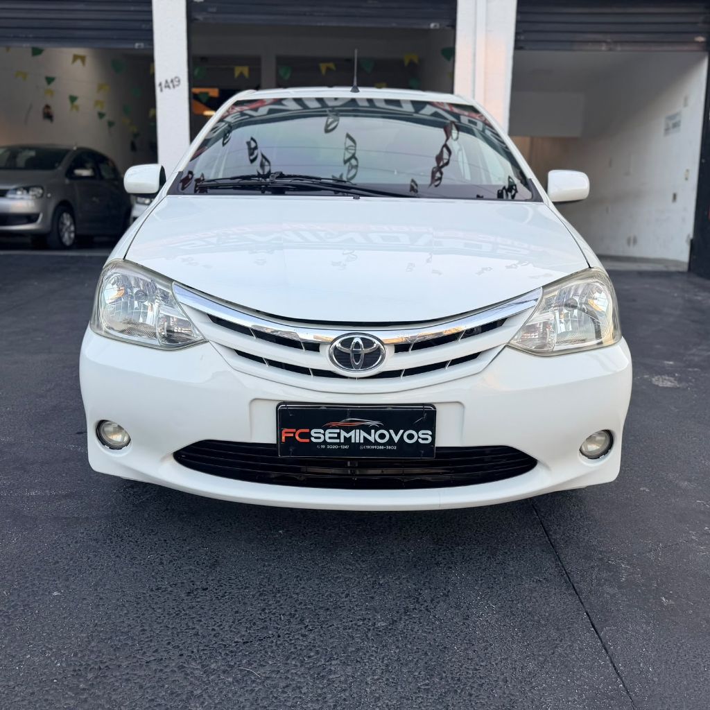 ETIOS XLS Sedan 1.5 Flex 16V 4p Mec. — foto 1