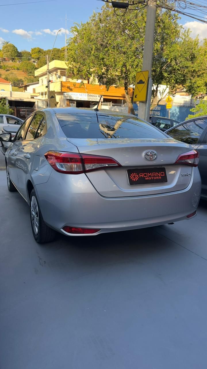 TOYOTA YARIS XL — foto 4
