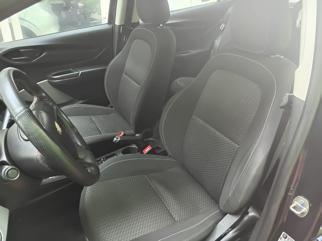 ONIX HATCH Joy 1.0 8V Flex 5p Mec. — foto 12