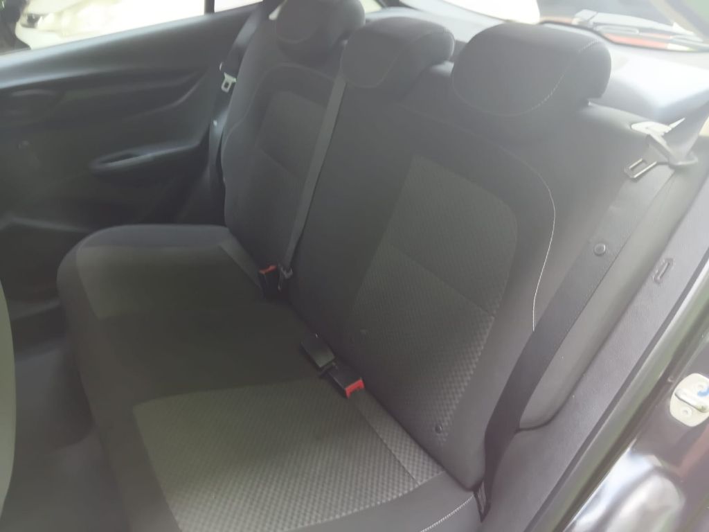 ONIX HATCH Joy 1.0 8V Flex 5p Mec. — foto 11