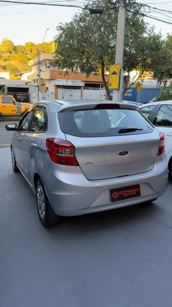 FORD KÁ — foto 3