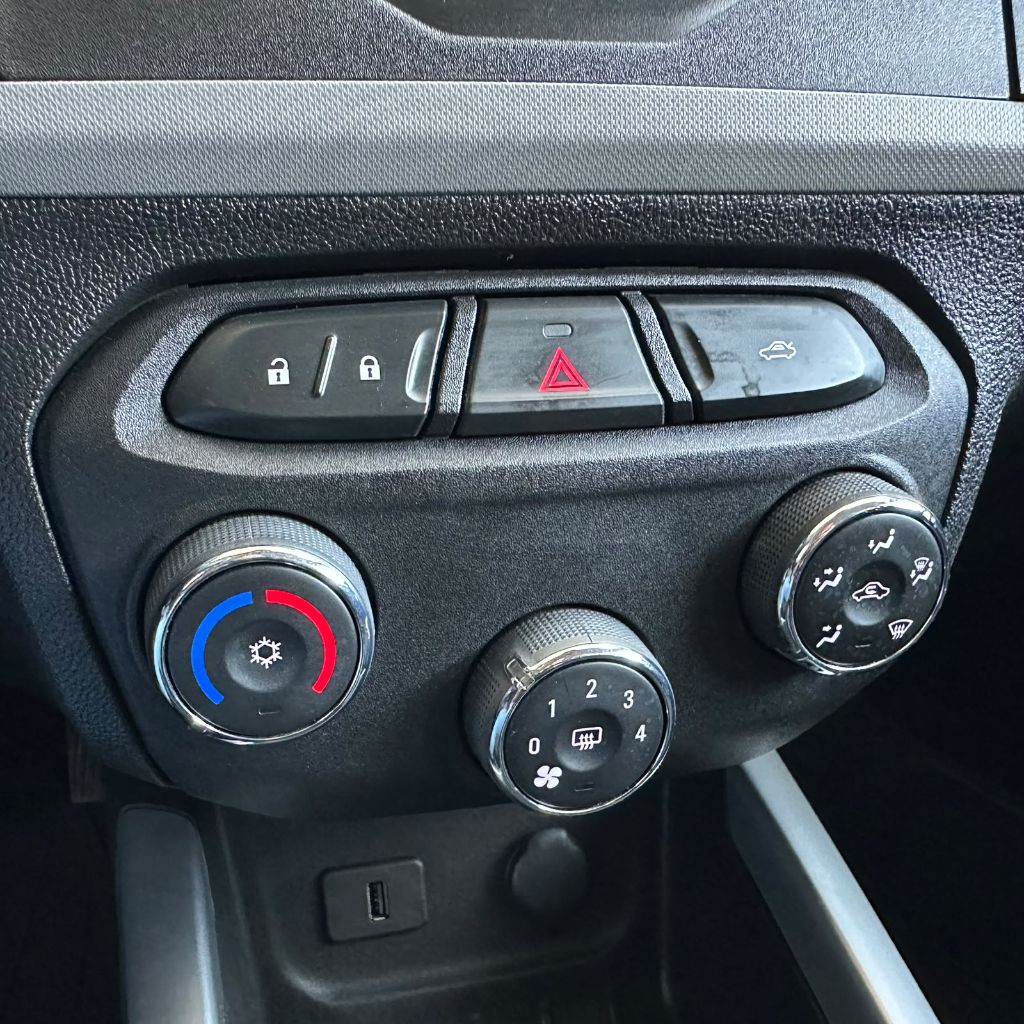 ONIX HATCH LT 1.0 8V FlexPower 5p Mec. - foto 12