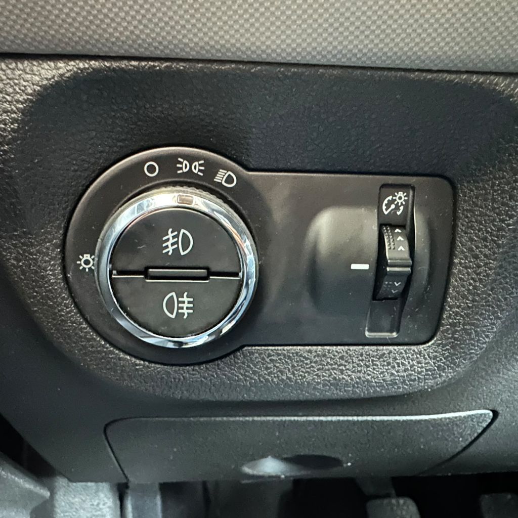 ONIX HATCH LT 1.0 8V FlexPower 5p Mec. - foto 16