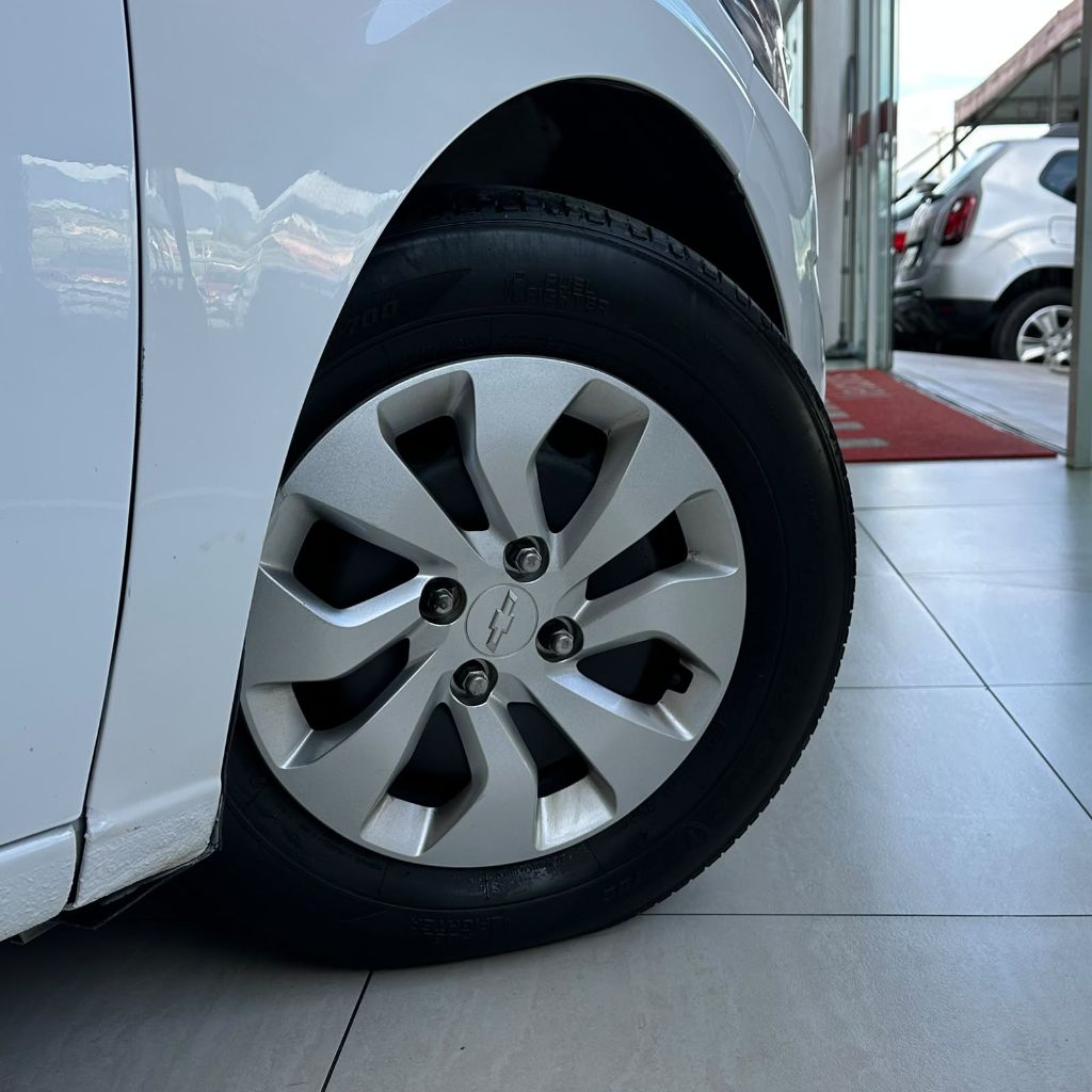 ONIX HATCH LT 1.0 8V FlexPower 5p Mec. - foto 19