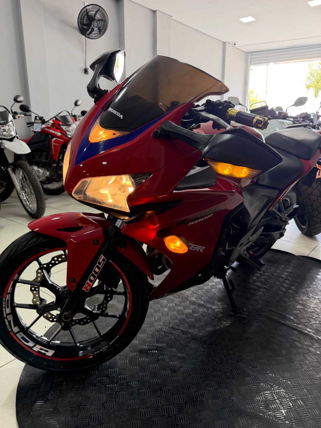 CBR 500R — foto 9