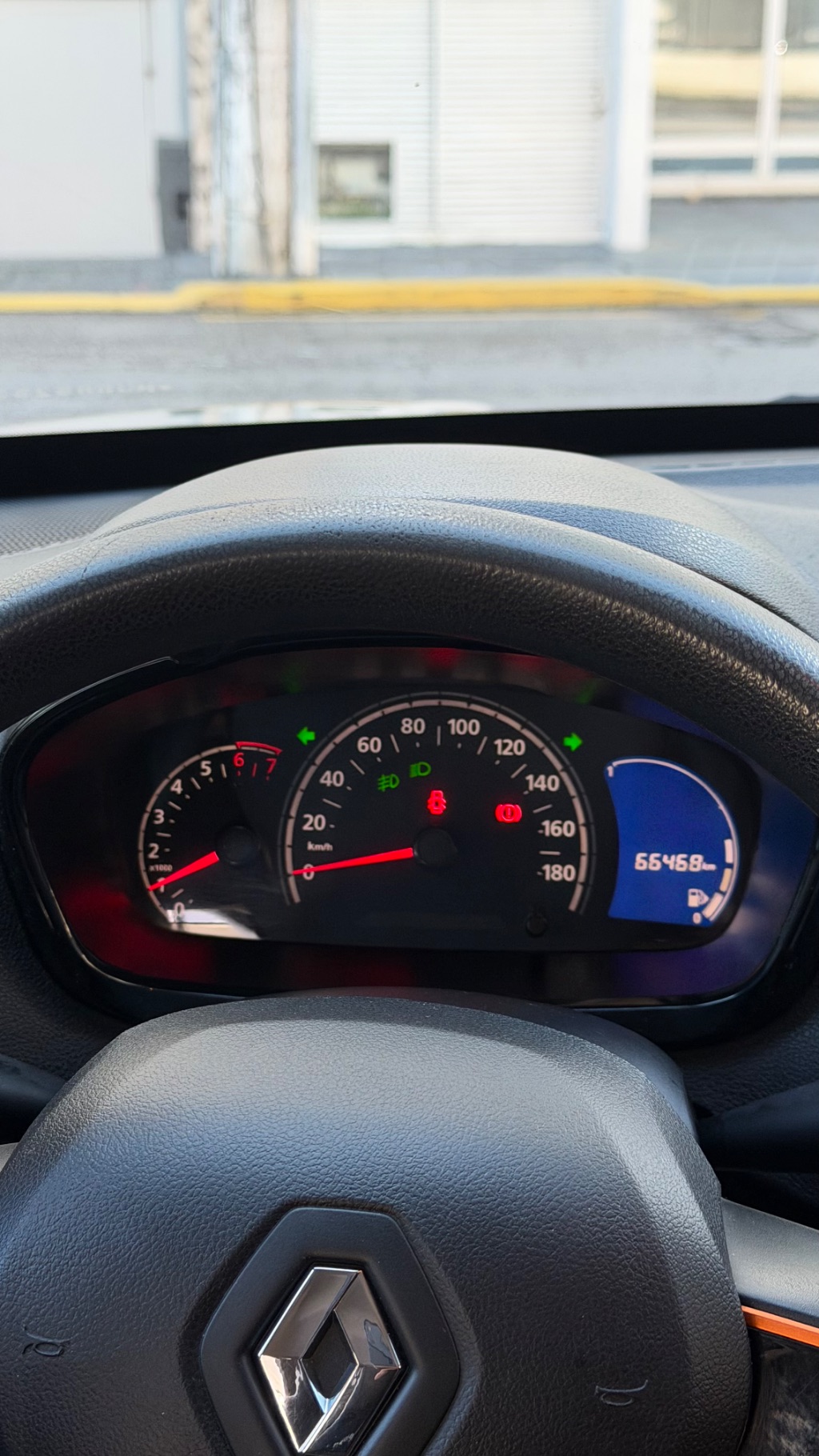 KWID OUTSIDER 1.0 Flex 12V 5p Mec. — foto 15