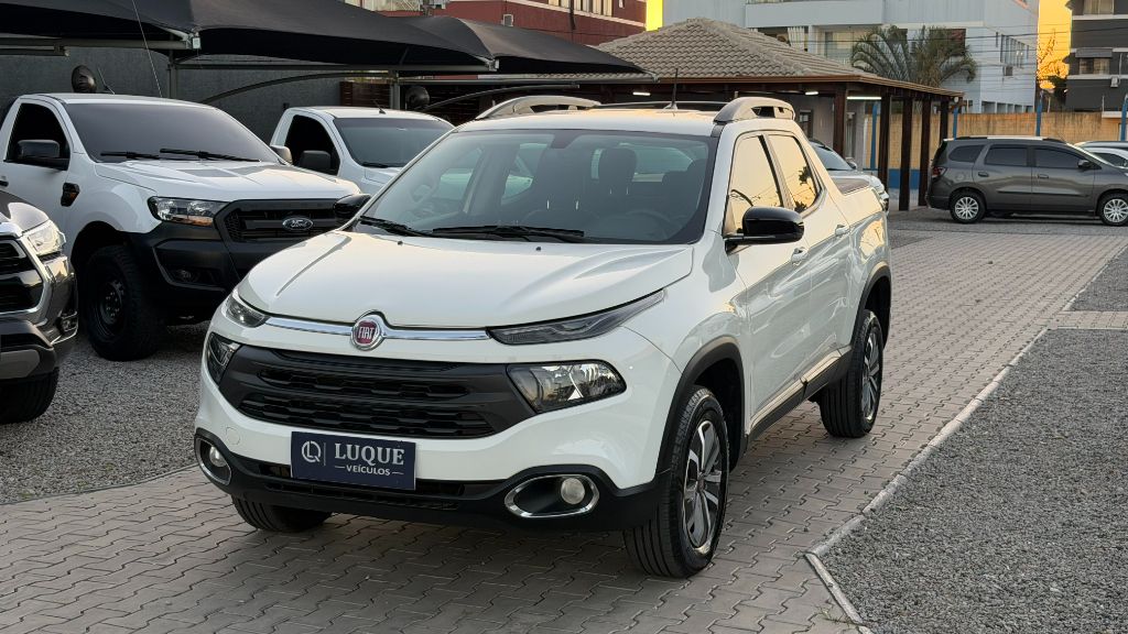 Toro Freedom 1.8 16V Flex Aut. — foto 1