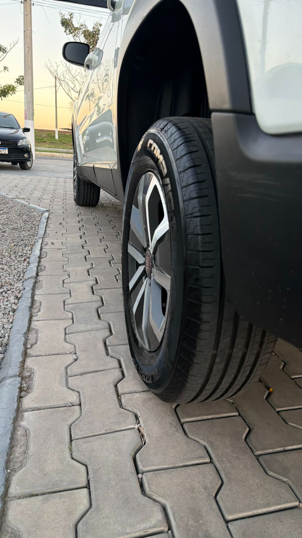 Toro Freedom 1.8 16V Flex Aut. — foto 15