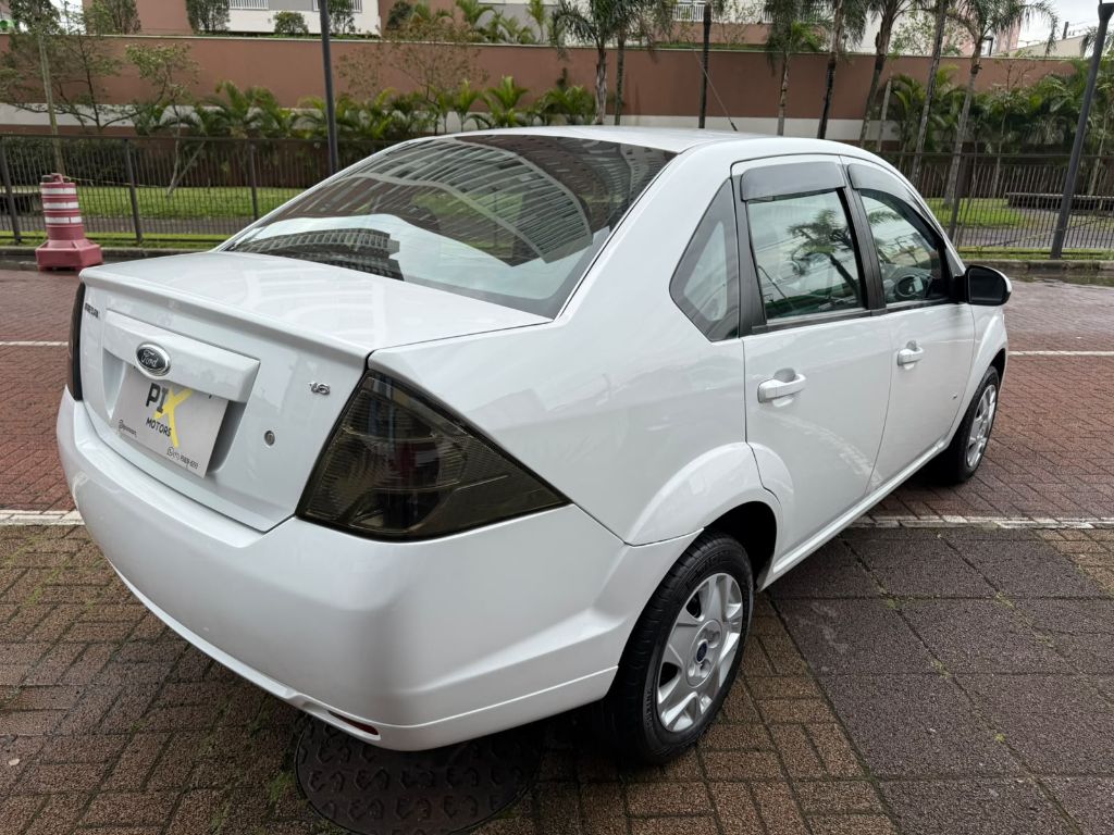 FORD FIESTA SEDAN 1.6 2014 FLEX — foto 10