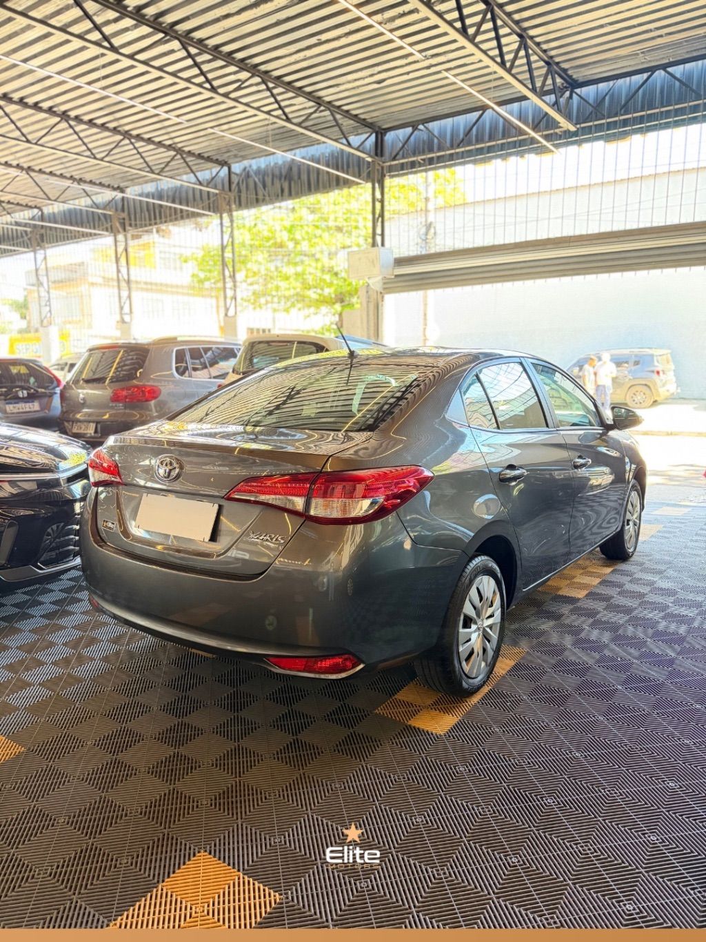 YARIS XL Sedan 1.5 Flex 16V 4p Aut. — foto 8