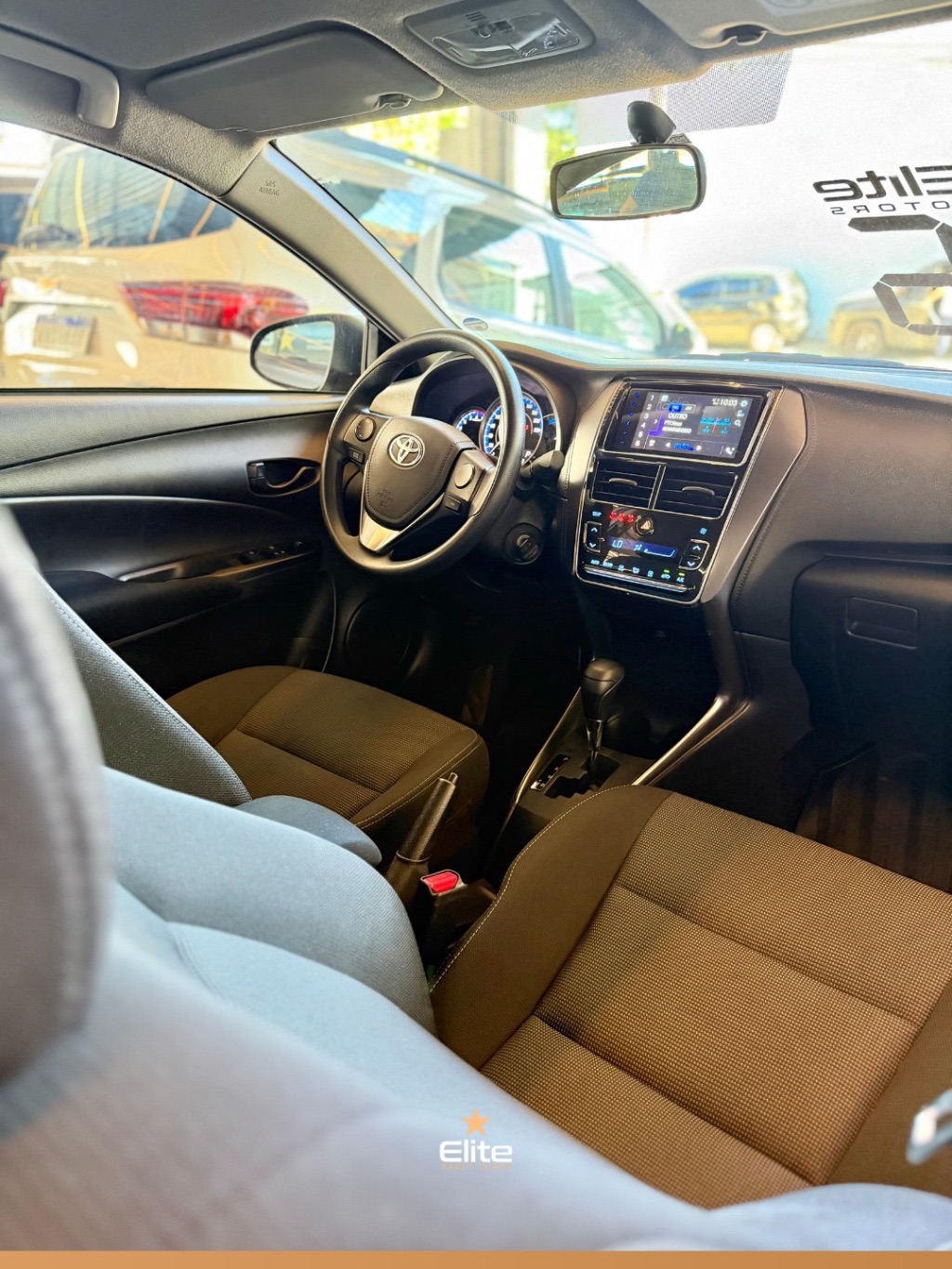 YARIS XL Sedan 1.5 Flex 16V 4p Aut. — foto 4