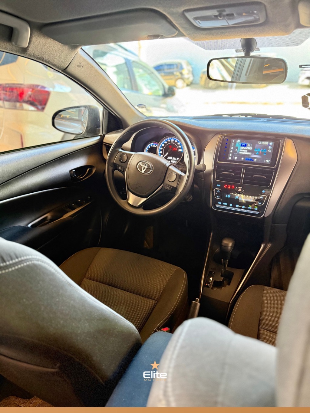 YARIS XL Sedan 1.5 Flex 16V 4p Aut. — foto 3