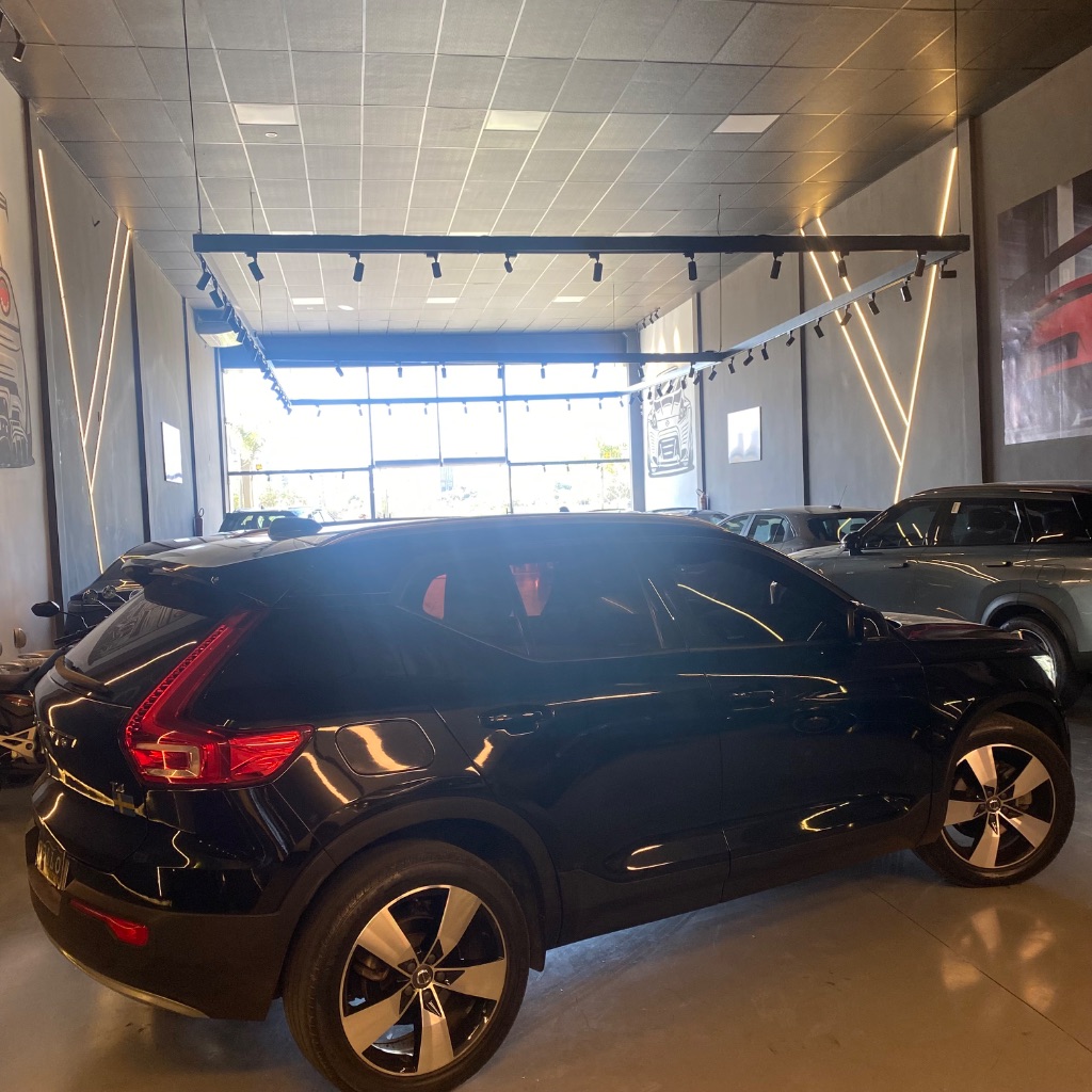 XC 40 T-4 MOMENTUM 2.0 190cv FWD — foto 4