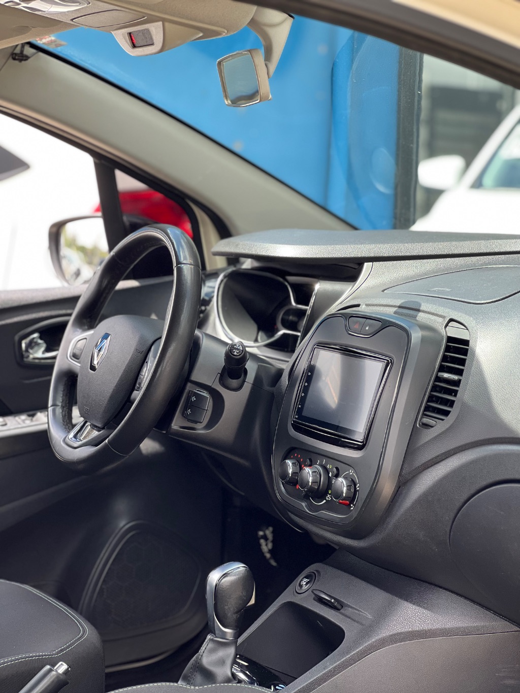 CAPTUR Life 1.6 16V Flex 5p Aut. — foto 10